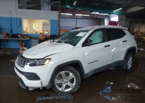 2023 Jeep Compass Sport 4X4 z USA, uszkodzony, nr VIN 3C4NJDAN4PT531395